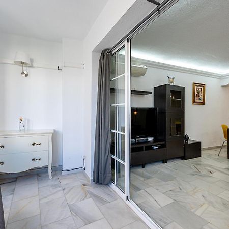 797 Holiday Rentals - Piso Para 3 En La Carihuela Con Piscina 托雷莫利诺斯 外观 照片