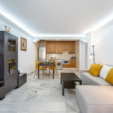 797 Holiday Rentals - Piso Para 3 En La Carihuela Con Piscina 托雷莫利诺斯 外观 照片